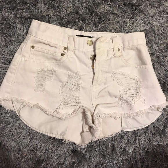 size 2 shorts - Picture 1 of 3